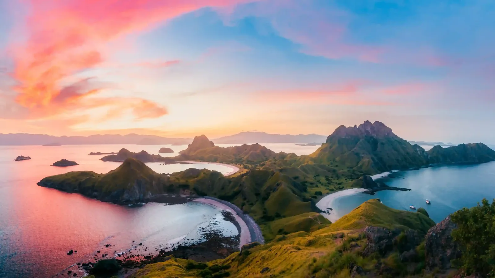 Two‑week Sumba and Indonesia combo itineraries
