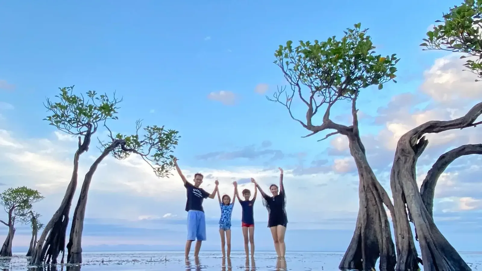 Family‑friendly Sumba: kids, teens and multigenerational trips